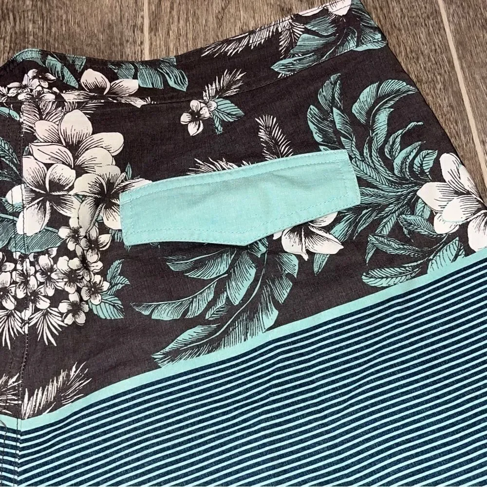 Men's Goodfellow & Co Blue & Grey Hawaiian Print Swimsuit